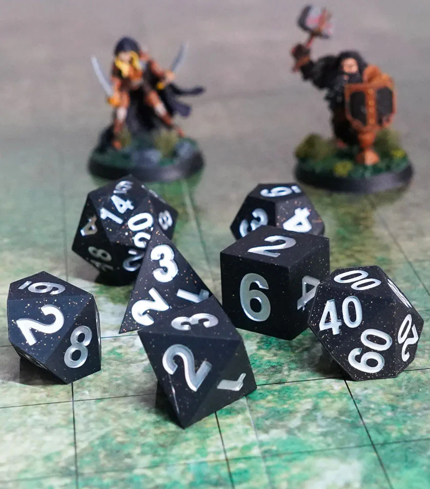 FanRoll Sharp Edge Silicone Rubber 16mm Dice Set (Gold Scatter) - Image 2