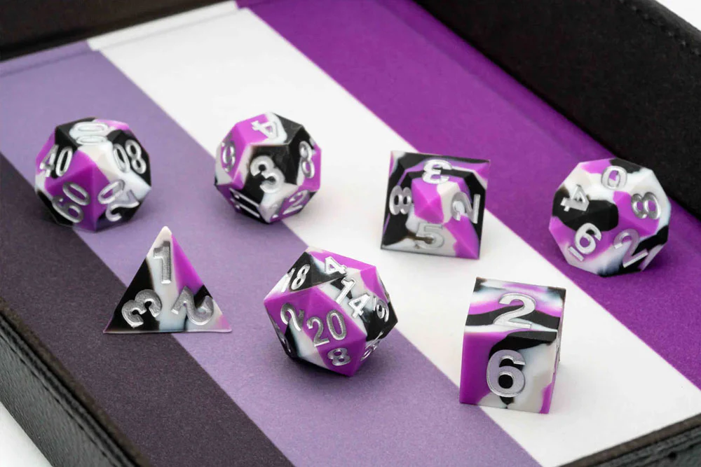 FanRoll Sharp Edge Silicone Rubber Gaymers Pride 16mm Dice Set (Asexual) - Image 3