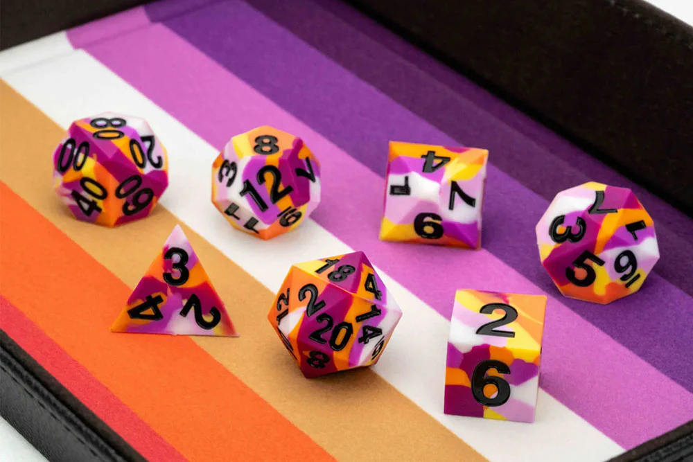 FanRoll Sharp Edge Silicone Rubber Gaymers Pride 16mm Dice Set (Lesbian) - Image 3