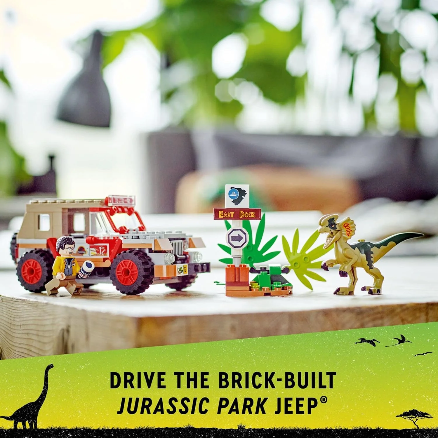 LEGO Jurassic Park Dilophosaurus Ambush Set 7695 (RETIRED PRODUCT) - Image 3