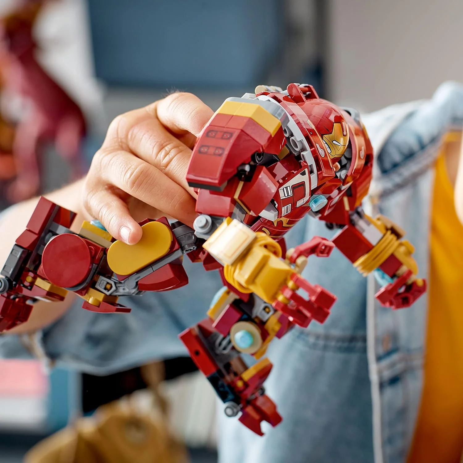 LEGO Marvel The Infinity Saga: The Hulkbuster: The Battle of Wakanda Set 76247 (RETIRED PRODUCT) - Image 3