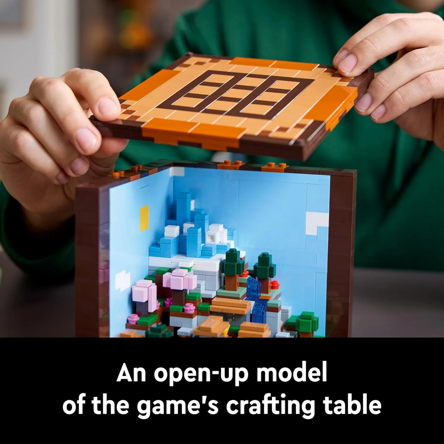 LEGO Minecraft: The Crafting Table Set 21265 - Image 3