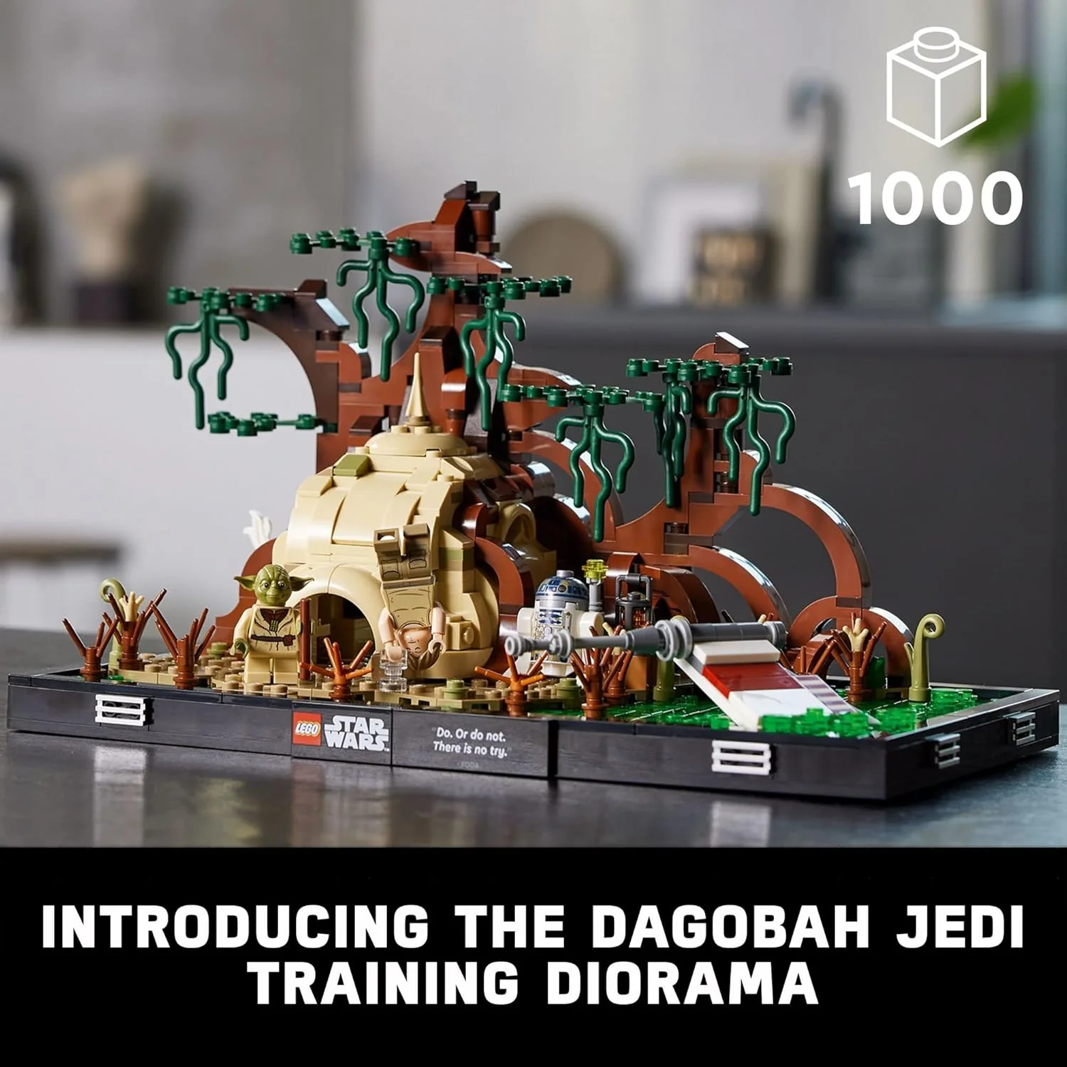 LEGO Star Wars: Dagobah Jedi Training Diorama 75330 (RETIRED PRODUCT) - Image 2